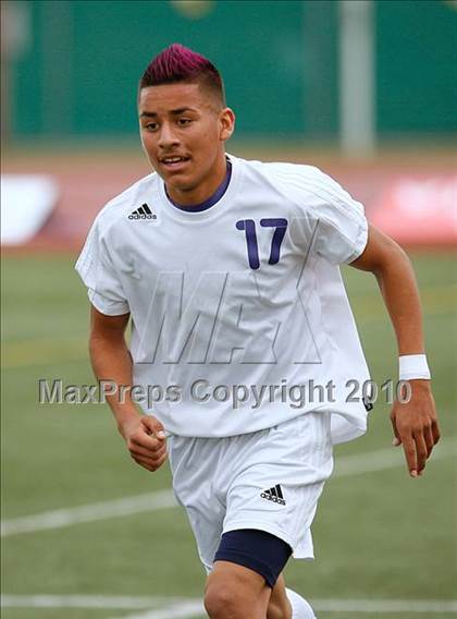 Thumbnail 3 in Mountain View vs. Oak Hills (CIF SS D6 Final) photogallery.