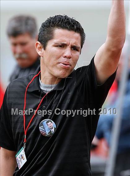 Thumbnail 2 in Mountain View vs. Oak Hills (CIF SS D6 Final) photogallery.