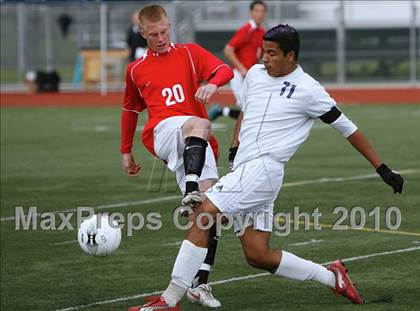 Thumbnail 2 in Mountain View vs. Oak Hills (CIF SS D6 Final) photogallery.
