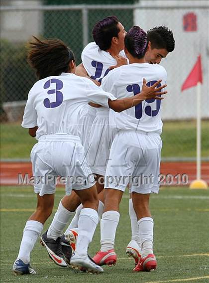 Thumbnail 2 in Mountain View vs. Oak Hills (CIF SS D6 Final) photogallery.