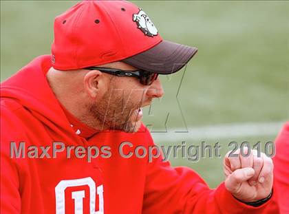 Thumbnail 1 in Mountain View vs. Oak Hills (CIF SS D6 Final) photogallery.