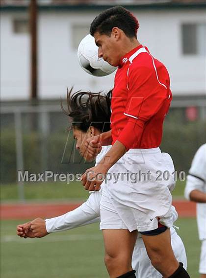 Thumbnail 2 in Mountain View vs. Oak Hills (CIF SS D6 Final) photogallery.