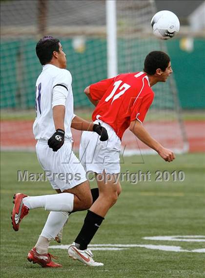 Thumbnail 1 in Mountain View vs. Oak Hills (CIF SS D6 Final) photogallery.