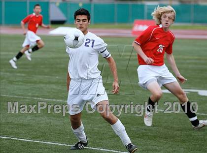 Thumbnail 2 in Mountain View vs. Oak Hills (CIF SS D6 Final) photogallery.