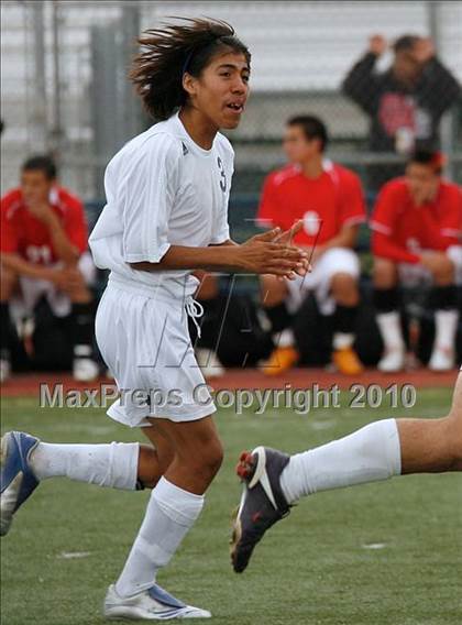 Thumbnail 3 in Mountain View vs. Oak Hills (CIF SS D6 Final) photogallery.