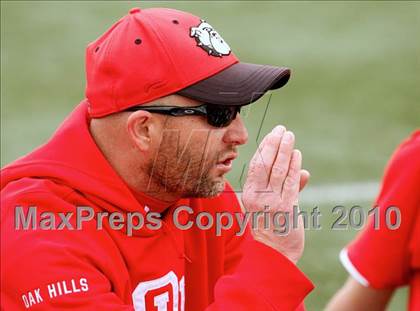 Thumbnail 2 in Mountain View vs. Oak Hills (CIF SS D6 Final) photogallery.