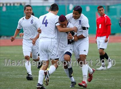 Thumbnail 1 in Mountain View vs. Oak Hills (CIF SS D6 Final) photogallery.
