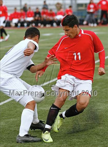 Thumbnail 1 in Mountain View vs. Oak Hills (CIF SS D6 Final) photogallery.