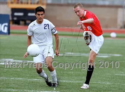 Thumbnail 2 in Mountain View vs. Oak Hills (CIF SS D6 Final) photogallery.
