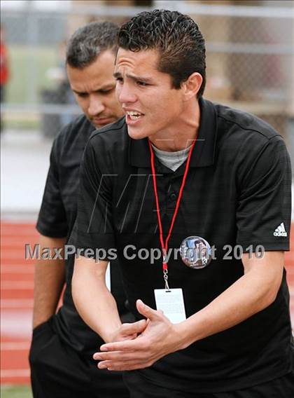 Thumbnail 1 in Mountain View vs. Oak Hills (CIF SS D6 Final) photogallery.