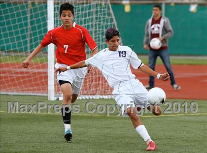 Thumbnail 1 in Mountain View vs. Oak Hills (CIF SS D6 Final) photogallery.
