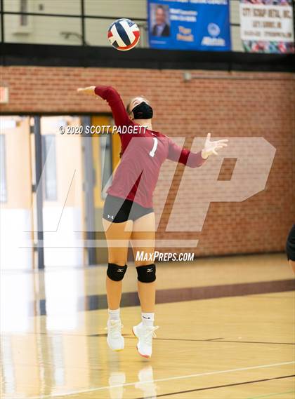 Thumbnail 1 in Lee's Summit vs Lee's Summit North photogallery.