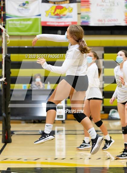 Thumbnail 2 in Lee's Summit vs Lee's Summit North photogallery.