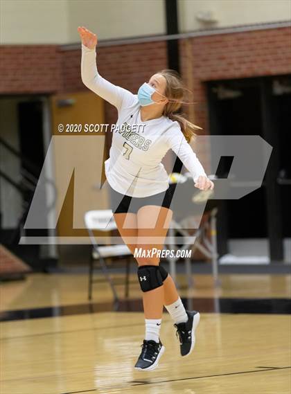 Thumbnail 2 in Lee's Summit vs Lee's Summit North photogallery.