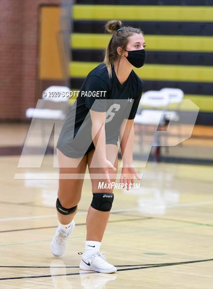 Thumbnail 3 in Lee's Summit vs Lee's Summit North photogallery.