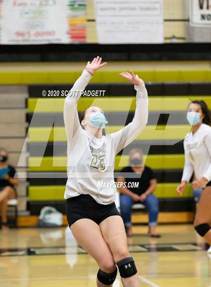 Thumbnail 3 in Lee's Summit vs Lee's Summit North photogallery.