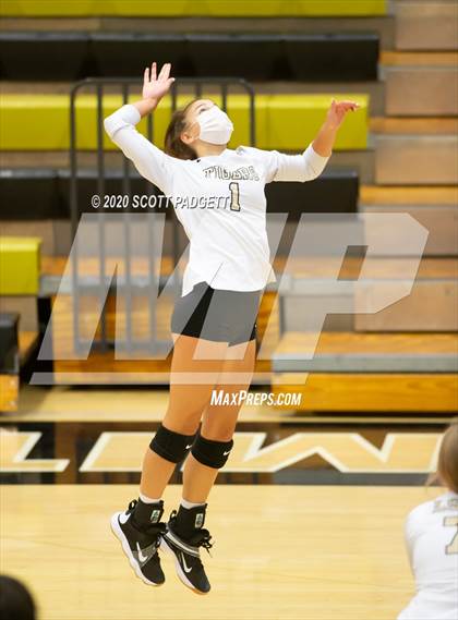 Thumbnail 3 in Lee's Summit vs Lee's Summit North photogallery.