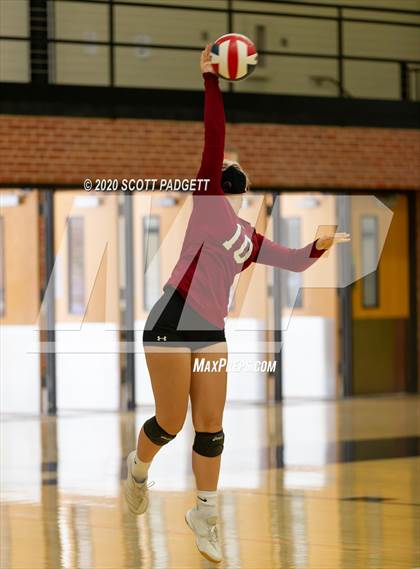 Thumbnail 2 in Lee's Summit vs Lee's Summit North photogallery.