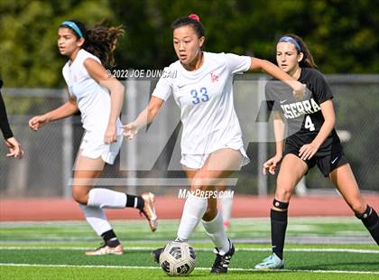 Thumbnail 1 in Los Alamitos vs. JSerra Catholic (Best in the West Winter Classic) photogallery.