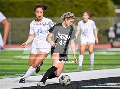 Thumbnail 2 in Los Alamitos vs. JSerra Catholic (Best in the West Winter Classic) photogallery.