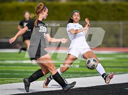Thumbnail 1 in Los Alamitos vs. JSerra Catholic (Best in the West Winter Classic) photogallery.