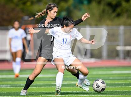 Thumbnail 2 in Los Alamitos vs. JSerra Catholic (Best in the West Winter Classic) photogallery.