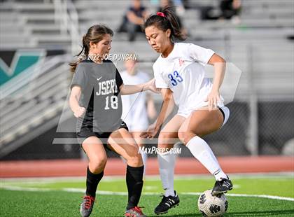 Thumbnail 2 in Los Alamitos vs. JSerra Catholic (Best in the West Winter Classic) photogallery.