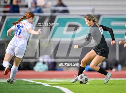Thumbnail 3 in Los Alamitos vs. JSerra Catholic (Best in the West Winter Classic) photogallery.
