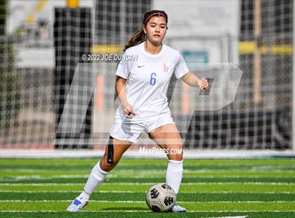 Thumbnail 3 in Los Alamitos vs. JSerra Catholic (Best in the West Winter Classic) photogallery.