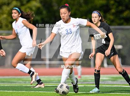 Thumbnail 2 in Los Alamitos vs. JSerra Catholic (Best in the West Winter Classic) photogallery.