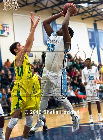 Thumbnail 2 in Tampa Catholic @ Berkeley Prep photogallery.