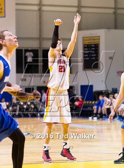 Thumbnail 2 in Pacific Grove vs. Monte Vista Christian (CIF CCS D4 Semifinal) photogallery.