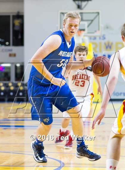 Thumbnail 2 in Pacific Grove vs. Monte Vista Christian (CIF CCS D4 Semifinal) photogallery.