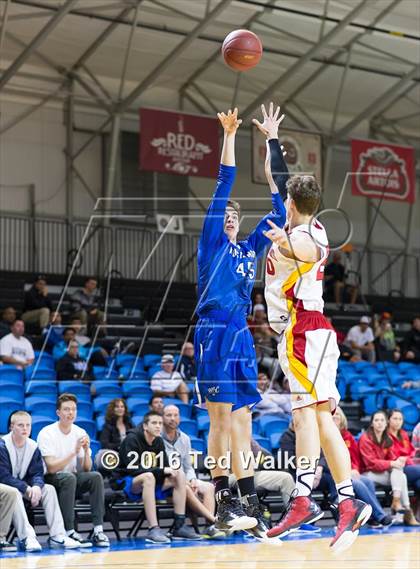 Thumbnail 1 in Pacific Grove vs. Monte Vista Christian (CIF CCS D4 Semifinal) photogallery.