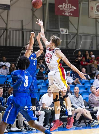 Thumbnail 3 in Pacific Grove vs. Monte Vista Christian (CIF CCS D4 Semifinal) photogallery.