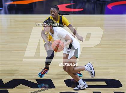 Thumbnail 2 in Cedar Park vs. Memorial (UIL 5A State Final) photogallery.