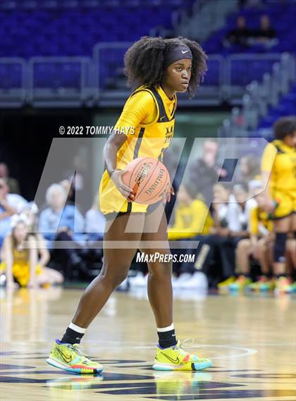 Thumbnail 1 in Cedar Park vs. Memorial (UIL 5A State Final) photogallery.