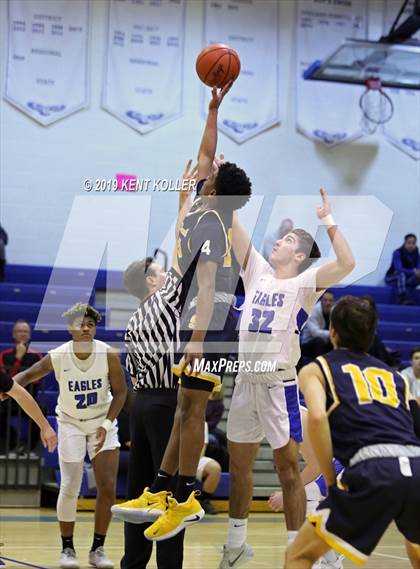Thumbnail 1 in Grosse Pointe South @ Utica Eisenhower photogallery.