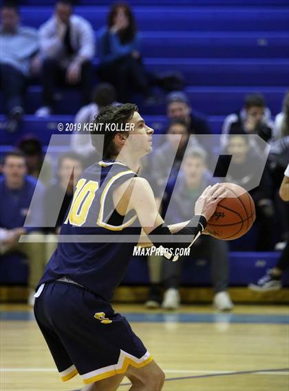 Thumbnail 1 in Grosse Pointe South @ Utica Eisenhower photogallery.