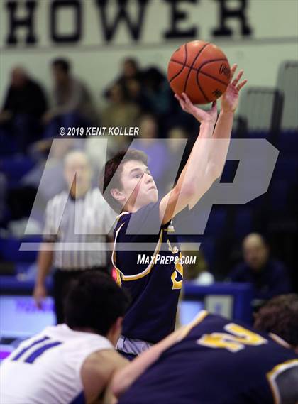 Thumbnail 2 in Grosse Pointe South @ Utica Eisenhower photogallery.