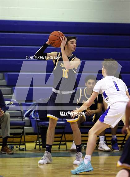 Thumbnail 2 in Grosse Pointe South @ Utica Eisenhower photogallery.