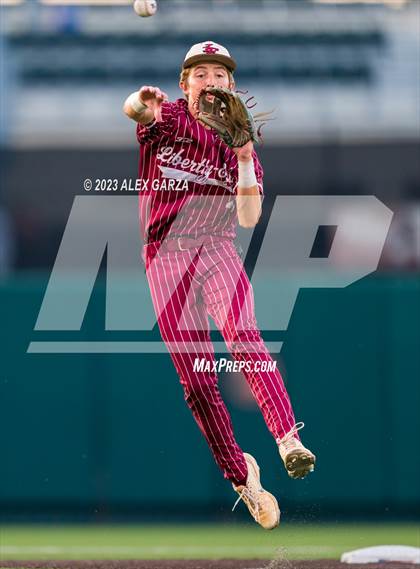 Thumbnail 2 in Liberty-Eylau vs  China Spring (UIL 4A State Baseball Final) photogallery.