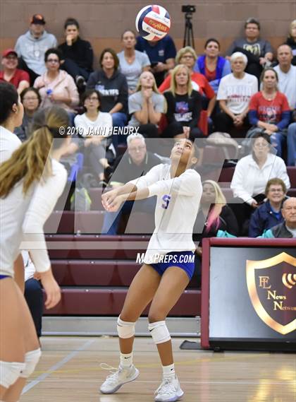 Thumbnail 1 in Bishop Gorman vs. Reno (NIAA State 4A Semifinal) photogallery.