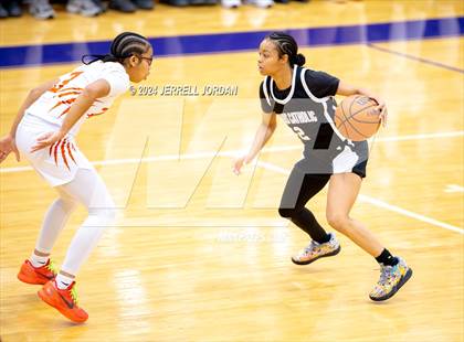 Thumbnail 3 in Morris Catholic vs North Pitt (John Wall Holiday Invitational) photogallery.