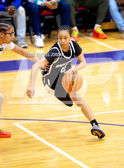 Thumbnail 3 in Morris Catholic vs North Pitt (John Wall Holiday Invitational) photogallery.
