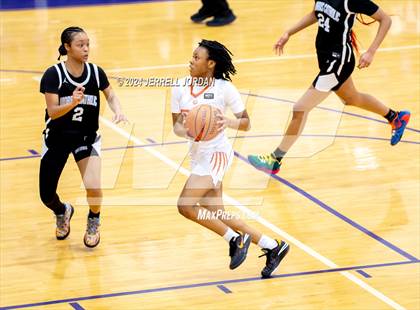 Thumbnail 2 in Morris Catholic vs North Pitt (John Wall Holiday Invitational) photogallery.