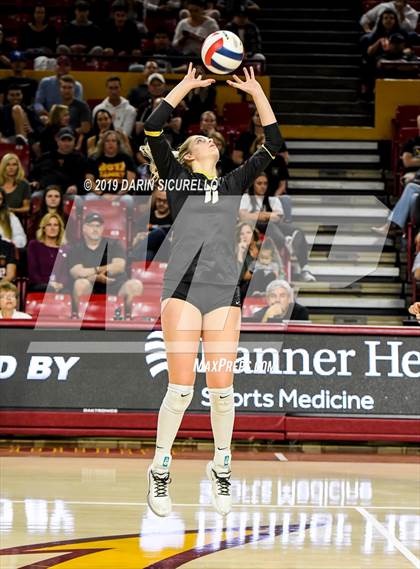 Thumbnail 1 in Basha vs Perry (AIA 6A State Finals) photogallery.