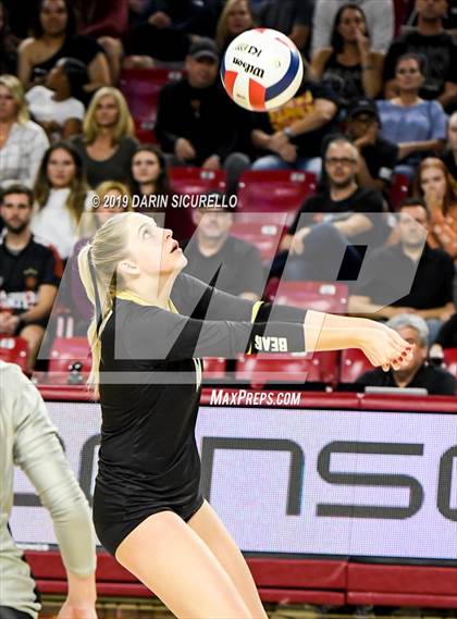 Thumbnail 1 in Basha vs Perry (AIA 6A State Finals) photogallery.