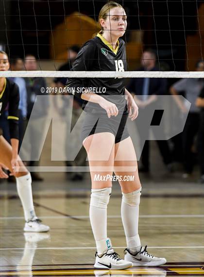 Thumbnail 1 in Basha vs Perry (AIA 6A State Finals) photogallery.