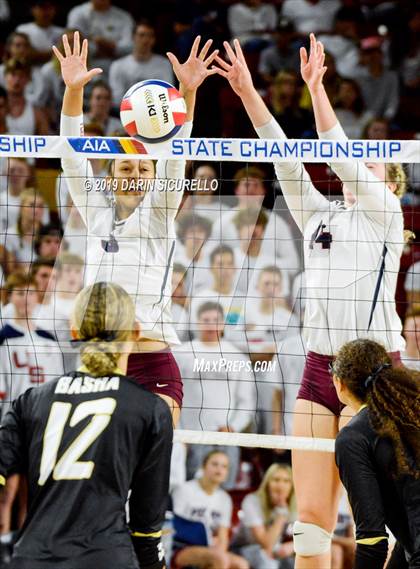 Thumbnail 3 in Basha vs Perry (AIA 6A State Finals) photogallery.